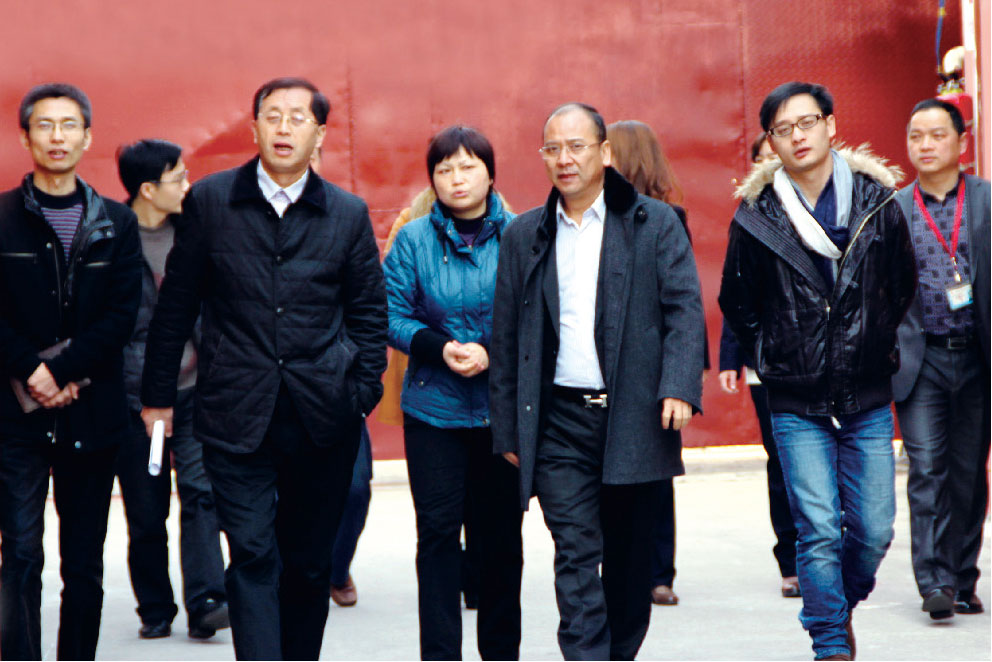 上海市松江區(qū)葉榭鎮(zhèn)黨委書記顧根華率團蒞臨方廣調(diào)研考察